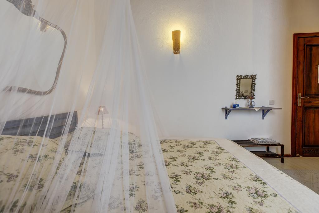 Retro Butik Otel (Adults Only) Чешме Екстер'єр фото