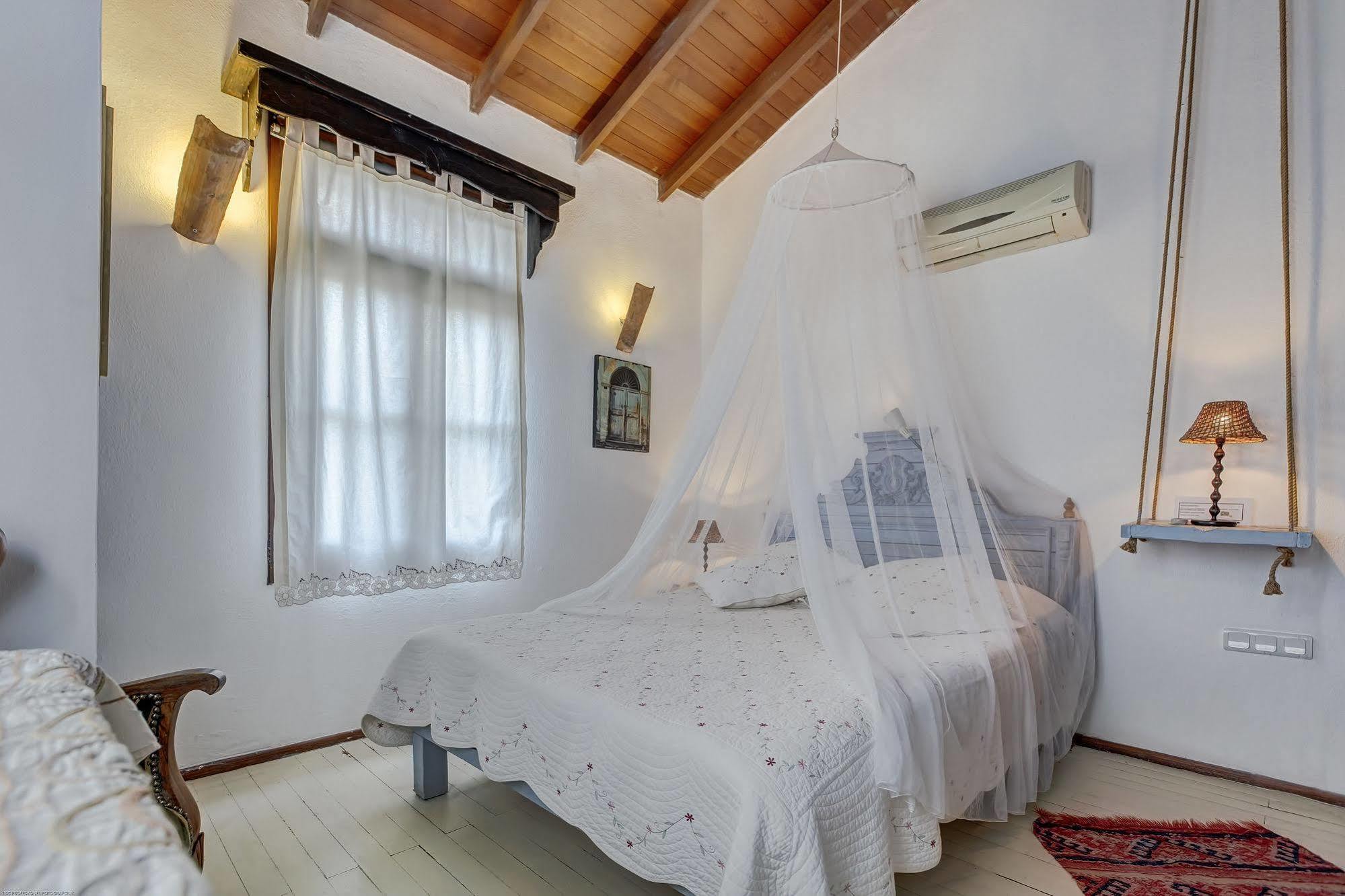 Retro Butik Otel (Adults Only) Чешме Екстер'єр фото