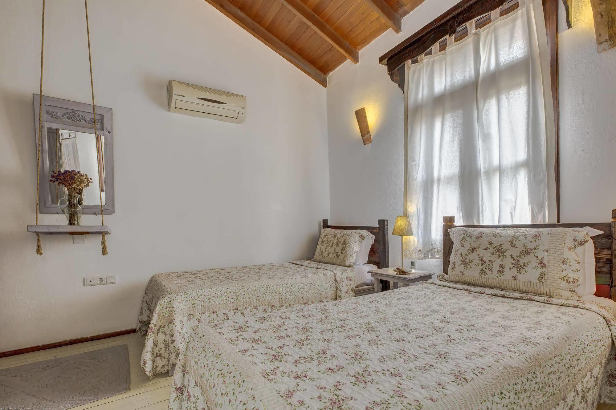 Retro Butik Otel (Adults Only) Чешме Екстер'єр фото